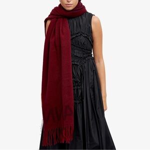 🧣 Ganni Recycled Wool Fringe Burgundy Scarf